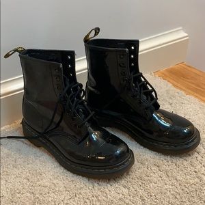 USED Dr Martens sz 7